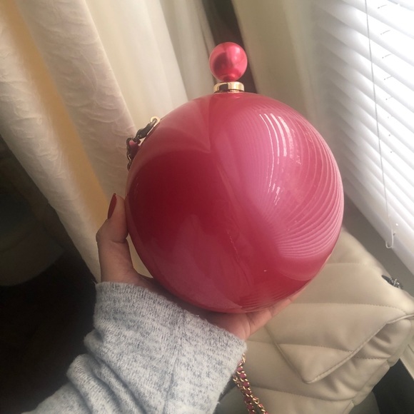 Pearl Ball Bag - Picture 6 of 6